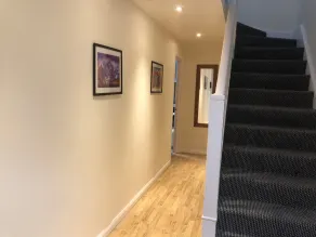 Entire house with ensuite and WIFI - Image 2