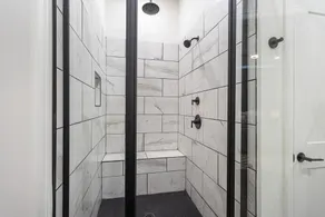 Luxe Downtown Townhouse – Walkable, Stylish & Spacious - Image 3