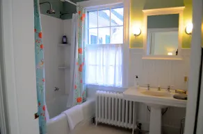 Historic Inn på en spektakulär ekologisk gård på 100 tunnland med sjö och privat pool - Image 4