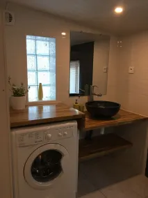 Tyst stuga + pool, för 3 pers. - Image 3