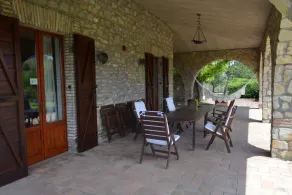 Casa de Pedra em uma Posição Bonita, Piscina Privada, Completamente Vedada, Ideal Statpunkt Para Besichti - Image 5
