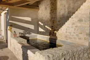 Luxurious 5* stone farmhouse - Image 2