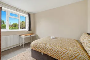 Cosy 2 bed house in Aylesbury - Image 3