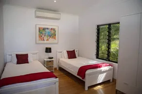 Gecko's Cottage - Absolute Beachfront - Image 4