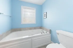Hobbs Realty - \"Sand Froonie House\" offers luxury amenities, including a private swimming pool! - Image 5