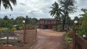 Rocky's Beach Stay - Image 4