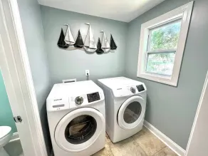 Spacious Pet-Friendly Retreat • Near Beach & UNCW - Image 2