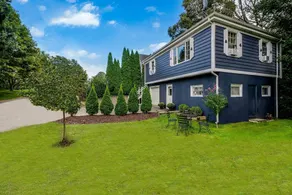 Super Cute & Cozy Apartment in Downtown Mystic! - Image 5