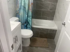 clean and lovely 3 bedroom, 2 bath in North Bronx - Image 4