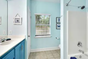 Practically perfect!! Quiet mid-island beach retreat, centrally located to all!  - Image 3