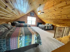 Log Cabin style lake house on Sea Lion Lake - Image 5
