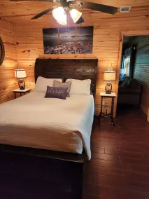 Cozy Cabin off the Arkansas River w/ Hot Tub! - Image 3