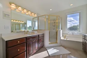 Riverview Paradise, Sleeps 18, River, Pool/Spa, kayaks  - Image 2