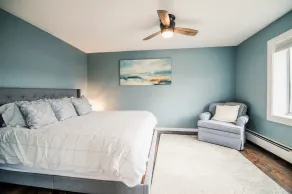 Downtown BC Loft: Rooftop Deck - Walk to Beach - Walk to restaurants, shops & ice cream - Image 4