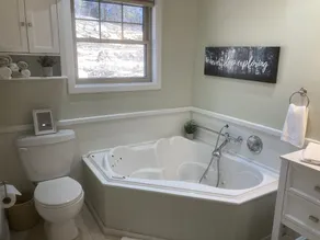 Quiet Muskoka Retreat - guest suite 5min to Bracebridge - Image 2