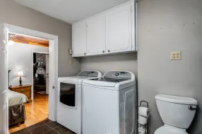 Lake Hickory Cottage - Image 2