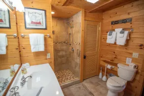Mnt Views, Close to Everything, Hot Tub, Sleeps 4 - Buena Vista Cabin - Image 3