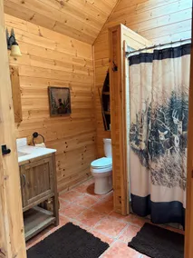 Nature lovers paradise w/direct access to lake,  trails & ample trailer parking. - Image 5