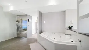 SURFSIDE 65 AT FORRESTERS BEACH - UNINTERRUPTED VIEWS WITH SOLAR HEATED POOL AND HOT JET- SPA - Image 2