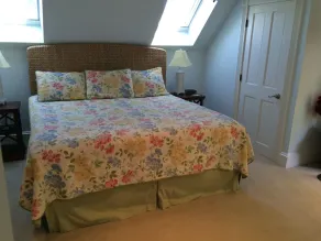 Location Location! Perfect 2-Bedroom Condo On Main Street In Chatham - Image 4