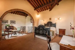 Beautiful private villa with WIFI, private pool, TV, patio and panoramic view, close to Siena - Image 4