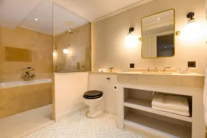 Gorgeous, truly ski-in ski-out chalet with hot tub, sauna, fabulous views - Image 2