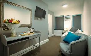 The Friendship Hotel - Image 4