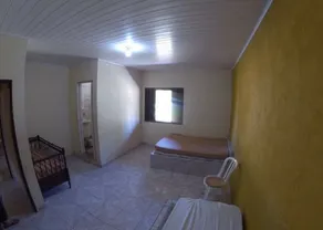 Wonderful property with 2 suites + 3 bedrooms with pool and barbecue area with extension. - Image 5