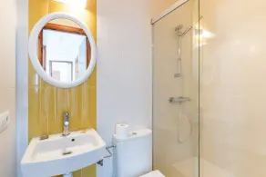 Charming 3 bedroom apart.10 mts walking from beach - Image 2