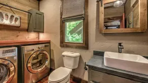 Firefly Farmhouse - Riverfront | Modern | 2 Bedroom w loft - Image 4