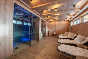 Modern apartment with mountain view, sauna, and close to the sauna - Image 2