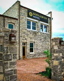 Dofflemyer Hotel - Image 2
