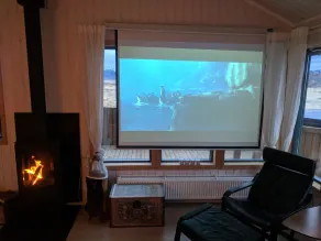 Fantastisk kabine med varmt interiør, boblebad, pejs, projektor og magisk udsigt - Image 2