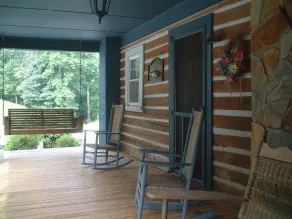 Cozy cabin in the foothills of North Carolina - Image 3