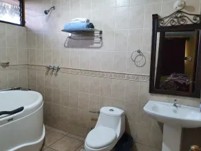 Casa hermosa a 20 minutos del aeropuerto - Image 5
