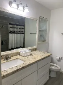 Spacious 3BR/2BA Home Near Galveston Cruise Port, NASA & Houston - Image 4