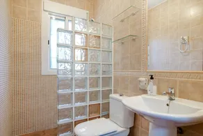 In ruhiger Lage, mit großem Garten und Pool – Casa Ramón - Image 3