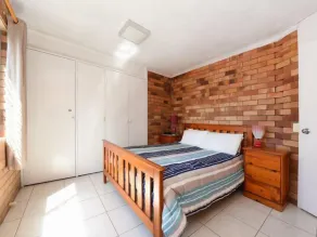 Prime position within walking distance to Patrolled beach & all other amenities - Image 3