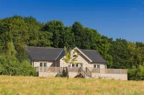 Spacious, well appointed lodge in peaceful location - Image 2