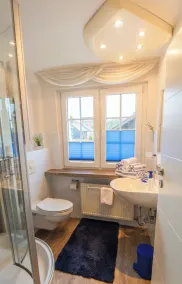 South-facing slope with panoramic views; an oasis of well-being within the home - Image 5
