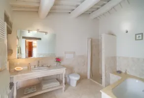 Luxury farmhouse in the beautiful Niccone Valley - Image 3