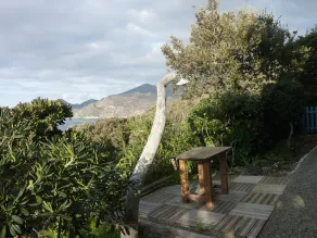 f2, 100m from the sea - Image 4