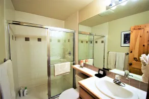 Twin Elk Lodge Lodgepole Condo: Ski In, Stroll To Main St - Image 2