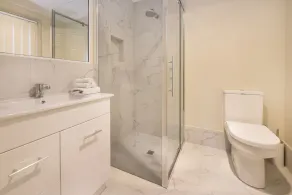 Petit bijou : lits confortables, wifi, animaux acceptés, à pied de la plage ! - Image 4