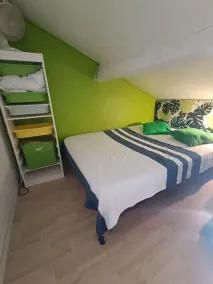 Duplex house with pleasant, sunny garden with trees: \"just like home\". - Image 5