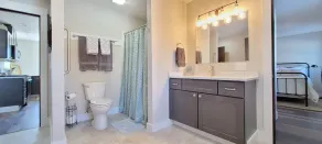 4 Bedroom, 3 bath home with panoramic ridgetop views - Image 4