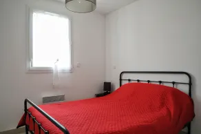 Appartement calme avec terrasse proche de la plage avec parking sécurisé - Image 5