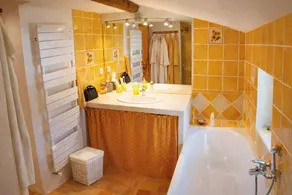 Mas en pierre avec piscine privée – Calme et nature au cœur du Luberon - Image 2