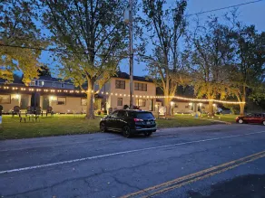 Riverside Motel - Image 5