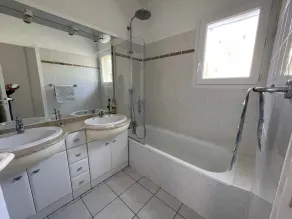 Eden Parc 24 rue de Birdie 4 chambres, piscine chauffée, vue pinède - Image 2
